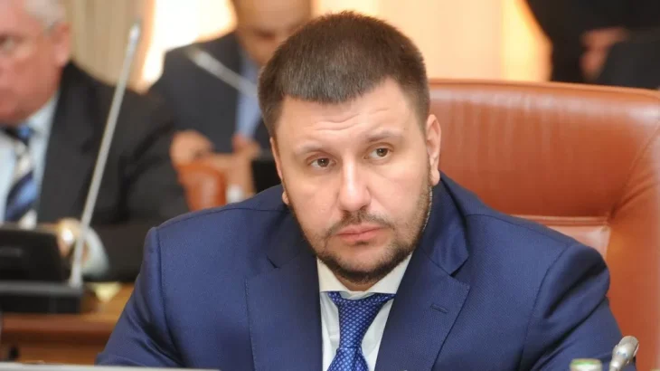 СБУ заочно оголосила підозру ексміністру Олександру Клименку у фінансуванні війни рф
