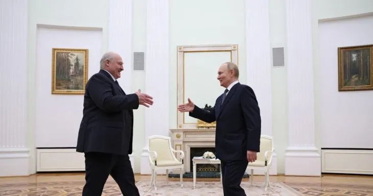 Лукашенко заявив про нову пропозицію від путіна для Зеленського щодо завершення війни