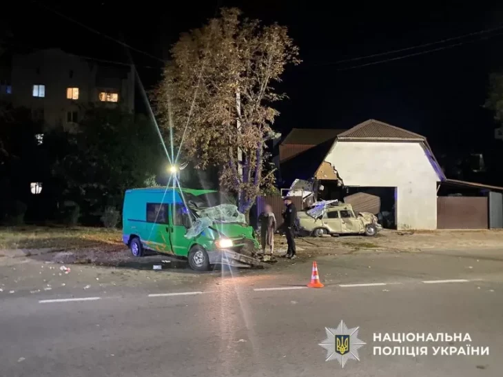 У Обухові нетверезий водій Ford Transit спричинив ДТП, травмувавши двох дівчат