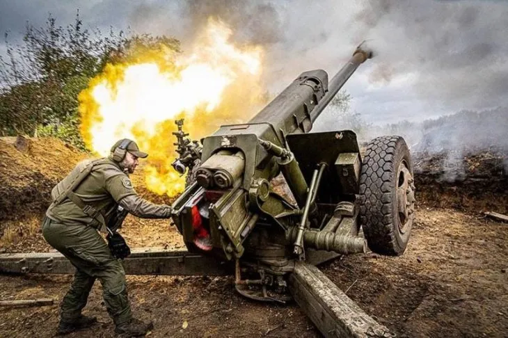 “Тисяча порізів” на Дніпровському напрямку: що стоїть за активізацією окупантів і навіщо ворог створює ілюзію прориву