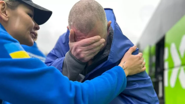 Звільнені з полону українські військові отримуватимуть щомісячну виплату 50 тисяч гривень