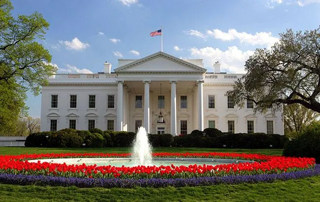Трамп підвищує мита на канадські товари на 10% через суперечливу рекламу
