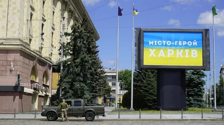 У Харкові дрон рф атакував гуртожиток у Шевченківському районі