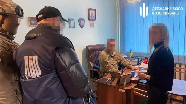 На Закарпатті судитимуть посадовця ТЦК за отримання хабарів за «відпуск» призовників