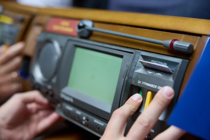 Верховна Рада схвалила закон про виплати військовим після полону та під час лікування