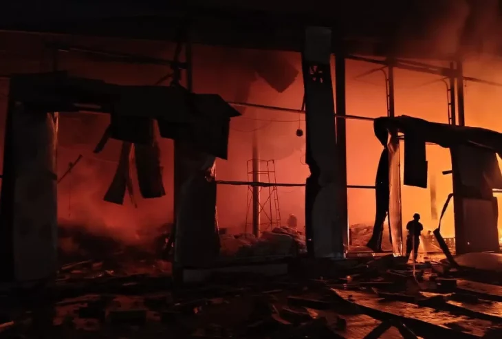 Росія завдала удару дронами по підприємству в Чугуєві: горять склади