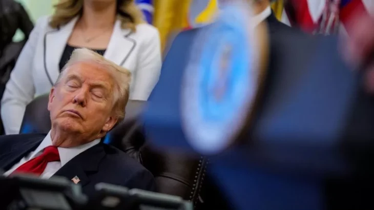 Білий дім спростовує чутки про втому президента Трампа після інциденту в Овальному кабінеті