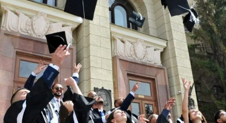 В Україні у 2026 році можуть підвищити студентські стипендії: подробиці бюджету