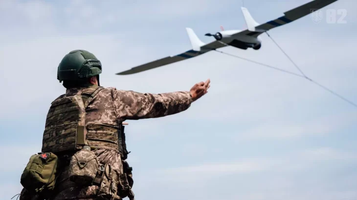 Авіаційні безпілотники ЗСУ у жовтні знищили 77 тисяч ворожих цілей — Сирський