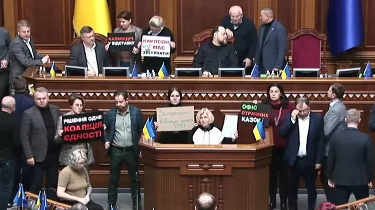 Зеленський закликав Верховну Раду до ефективної роботи після ракетних атак рф