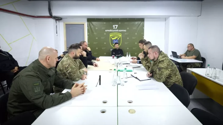 Зеленський провів нараду з військовими щодо ситуації на Півдні Запоріжжя