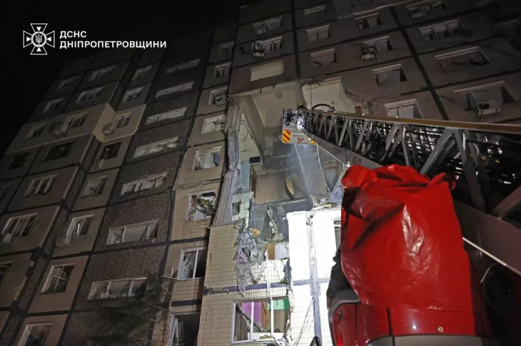 У Дніпрі російський дрон атакував житловий будинок: загибла та постраждалі