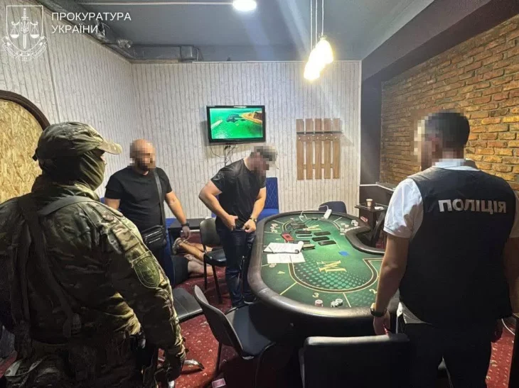 В Одеській області судитимуть лідера криміналітету за організацію підпільного покерного клубу