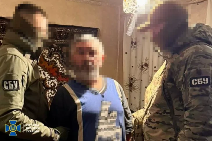 СБУ затримала агента рф в Ізюмі, який передавав ворогу дані про оборону Харківщини