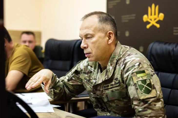 росія планує постачати 500 тисяч FPV-дронів на фронт щомісяця — Сирський