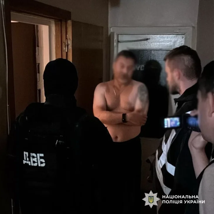 Ексчиновника Міноборони підозрюють у хабарі 1,3 млн доларів за будівництво житла військовим