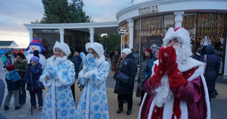 Як у Криму зустрічатимуть Різдво та Новий рік у 2025 році: обмеження, святкування та нові традиції