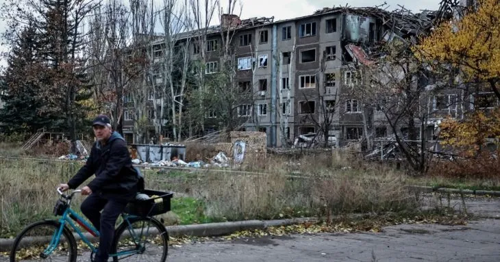 63% українців готові терпіти війну стільки, скільки буде потрібно – опитування КМІС