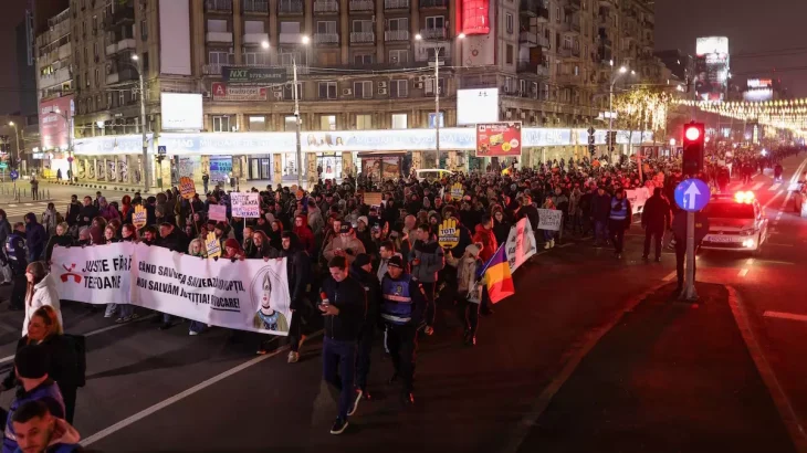 Масові протести у Румунії: тисячі вимагають реформ у судовій системі