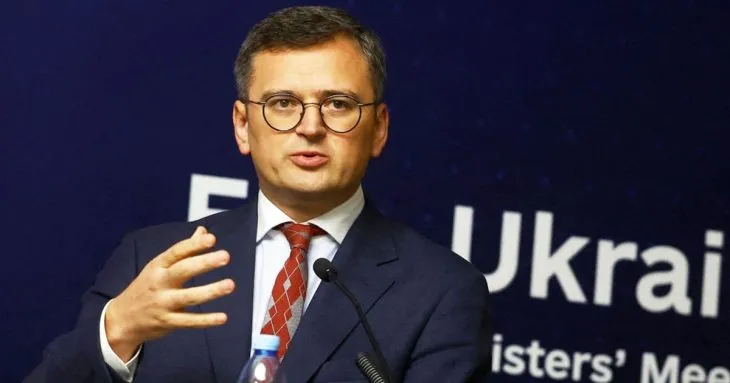 Зеленський зустрівся з Кулебою та анонсував нові кадрові зміни в уряді