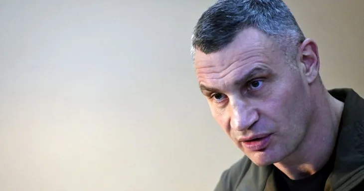 Кличко звинуватив Зеленського у знеціненні роботи тисяч фахівців у Києві