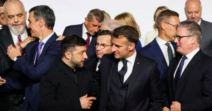 У Парижі тривають перемовини щодо гарантій безпеки та завершення війни в Україні