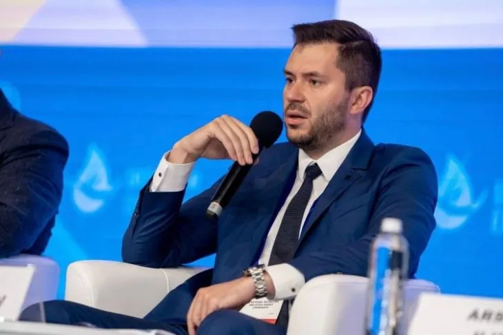 Володимир Зеленський звільнив Руслана Магомедова з посади голови НКЦПФР