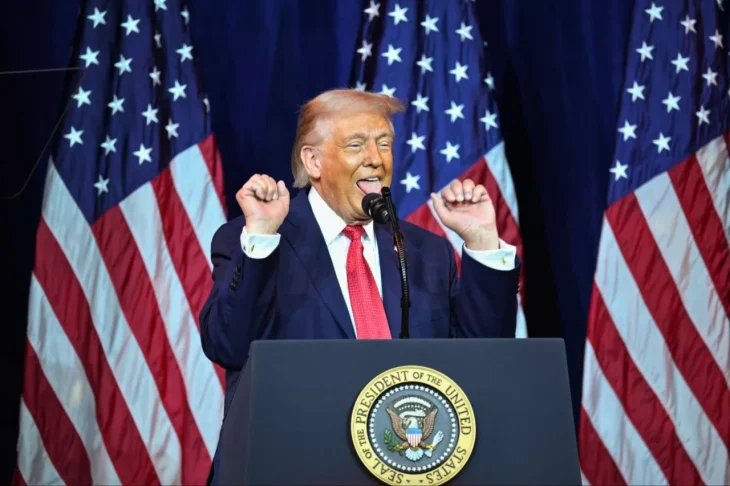 Виступ Дональда Трампа на зустрічі республіканців: заяви про армію, вибори та імпічмент