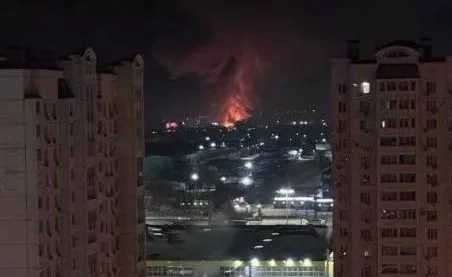 Вибухи та пожежі на заводі в Ростові-на-Дону після атаки безпілотників