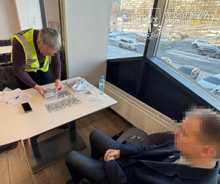 У Києві адвоката судитимуть за отримання $25 тисяч за зняття з військового обліку