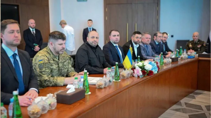 Умєров оголосив склад української делегації для тристоронніх переговорів