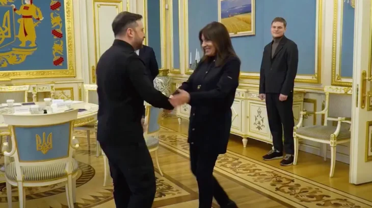 Зеленський нагородив мера Парижа орденом княгині Ольги