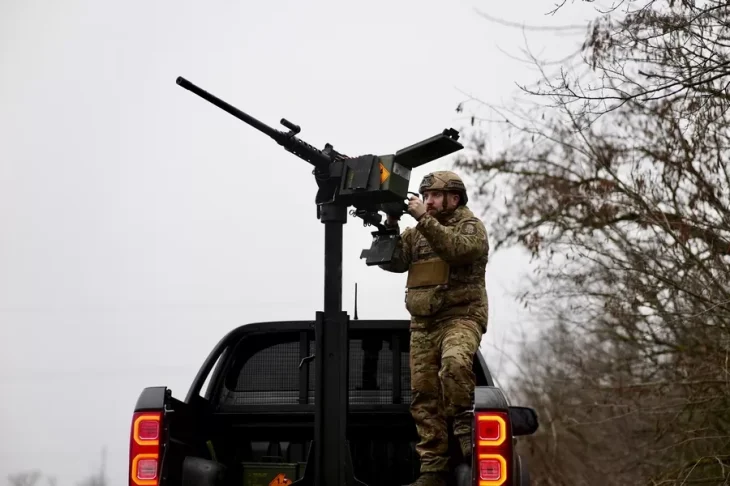 Протиповітряна оборона збила 122 із 137 російських ударних безпілотників