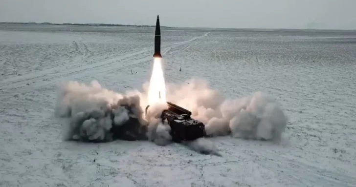 росія атаковала Україну балістичною ракетою й 126 дронами — ППО збило 117 цілей