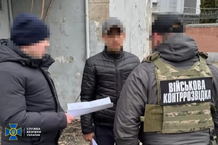 СБУ викрила дезертира, що коригував удари фсб по Дніпру