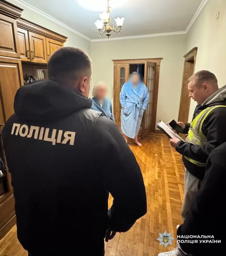 Поліція проводить 70 обшуків у лікарнях через схеми з бюджетними коштами