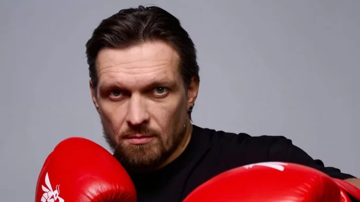 Усик назвав трьох суперників для останніх боїв кар’єри