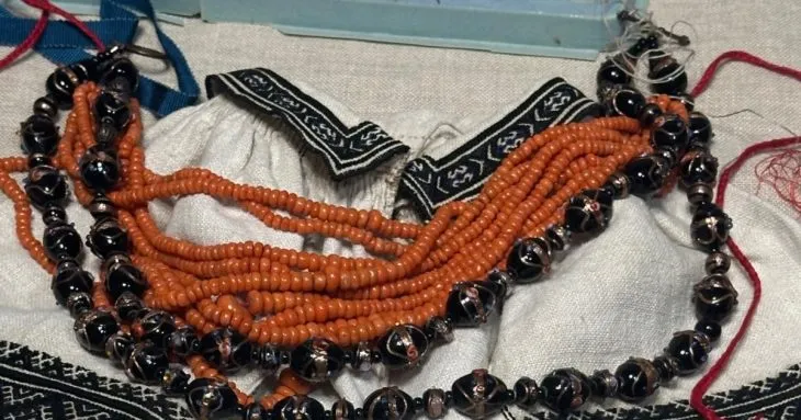 Традиційні українські намиста стають модним трендом на Великдень
