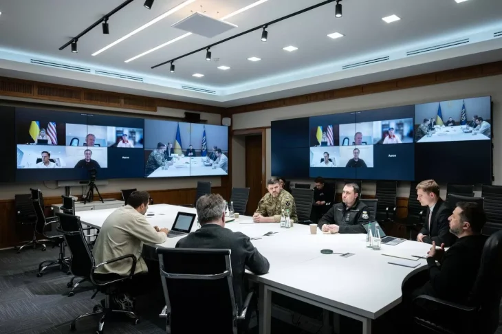 Гарантії безпеки для України мають бути сильними — Зеленський про переговори зі США