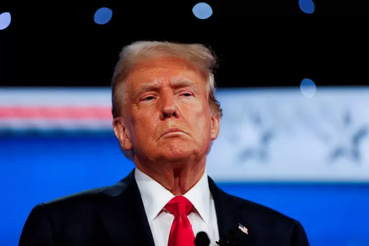 Трамп закликав Іран припинити стягувати плату за прохід через Ормузьку протоку