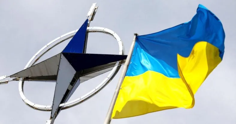 НАТО підтвердило надійність постачань американської зброї Україні