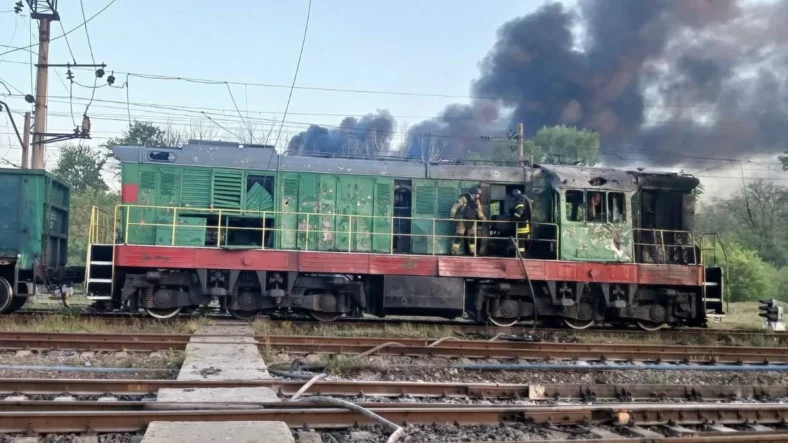 Російські війська вдарили по залізниці в Запоріжжі: загинув машиніст