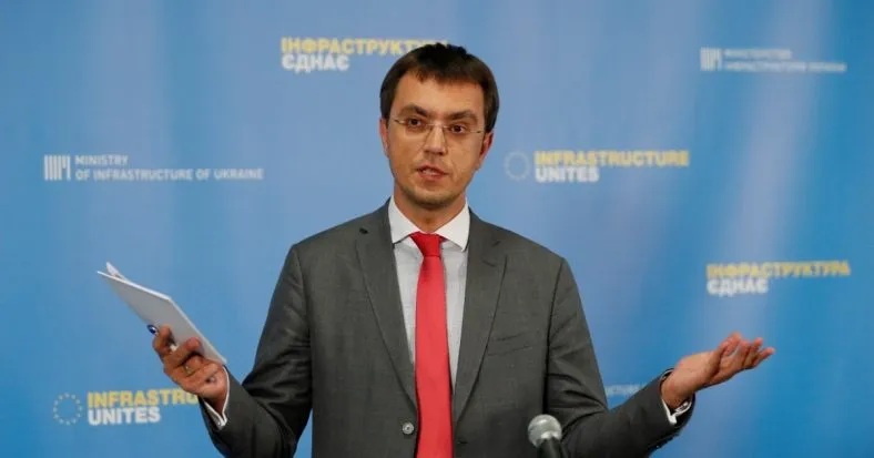 Омелян прокоментував підозру ДБР і своє звільнення зі ЗСУ