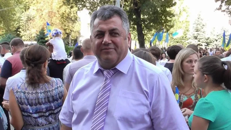 У П’ятихатках ножем поранили міського голову Галіла Ісаєва