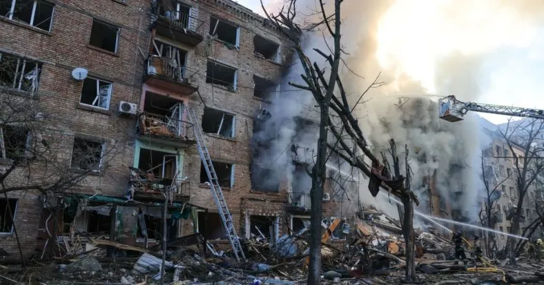 Макрон засудив застосування росією «Орешник» і підтвердив підтримку України