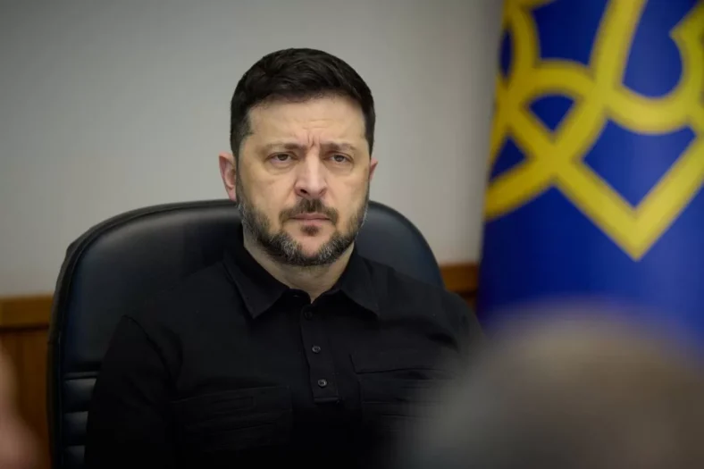 Зеленський включив до Ставки голови оборонного комітету й міністра фінансів
