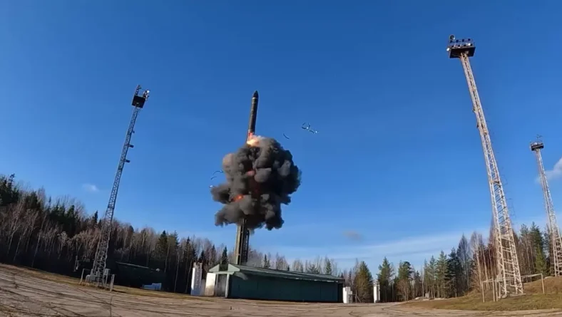 росія оголосила випробування ракет з ядерним потенціалом на полігоні Кура