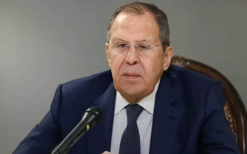 росія погрожує системними ударами по Києву і закликає іноземців виїхати