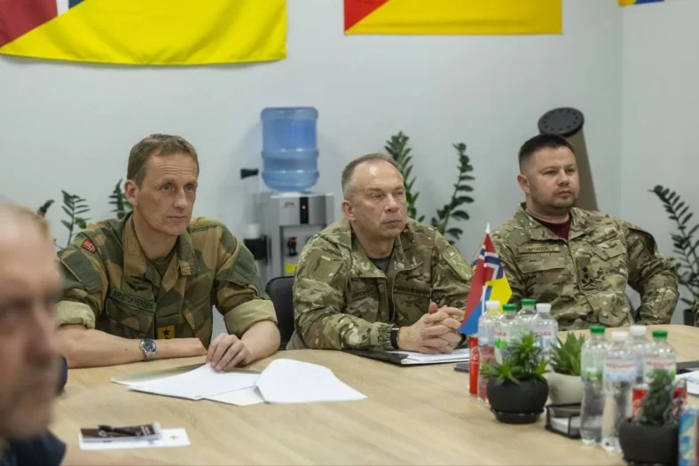 Головнокомандувач ЗС Норвегії відвідав підрозділи на півдні України