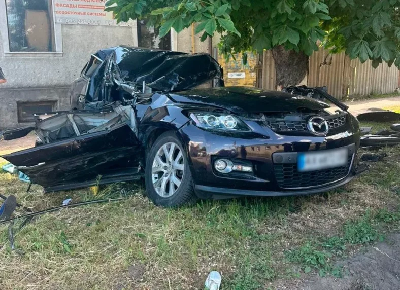 П’яний водій спричинив ДТП на Харківщині: пасажирка загинула, водій помер